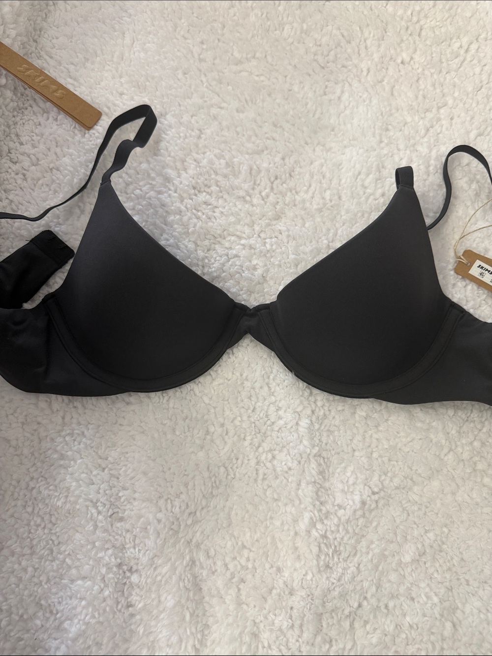 SKIMS Smooth Black T-Shirt Bra